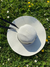 Load image into Gallery viewer, The Foldable Sun-Hat

