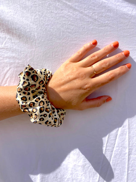 Silk Scrunchie in Leopard